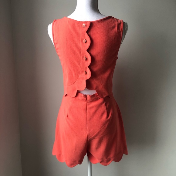 Coral romper - Picture 1 of 2